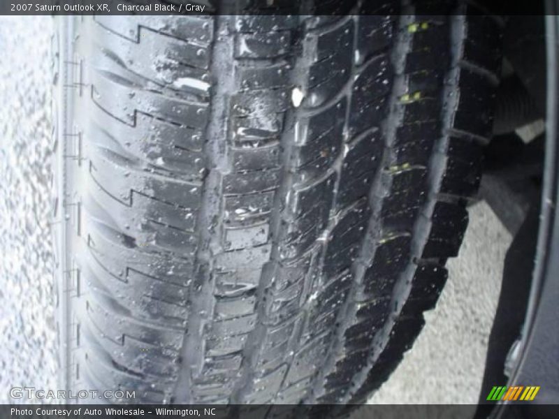 Charcoal Black / Gray 2007 Saturn Outlook XR