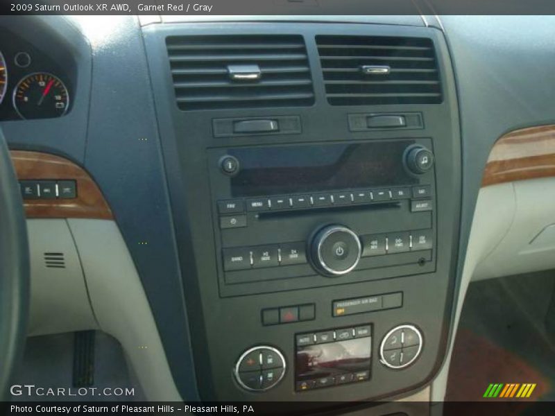 Garnet Red / Gray 2009 Saturn Outlook XR AWD