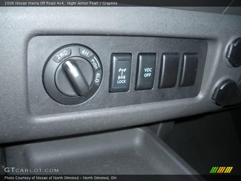 Night Armor Pearl / Graphite 2006 Nissan Xterra Off Road 4x4