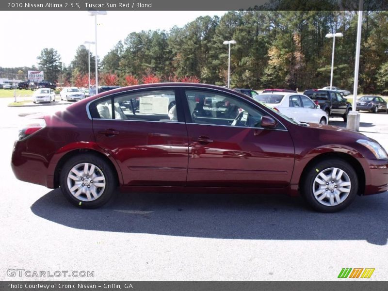 Tuscan Sun Red / Blond 2010 Nissan Altima 2.5 S