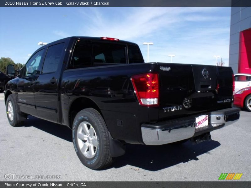 Galaxy Black / Charcoal 2010 Nissan Titan SE Crew Cab