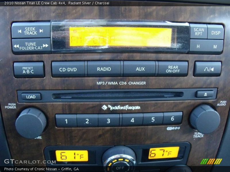 Radiant Silver / Charcoal 2010 Nissan Titan LE Crew Cab 4x4