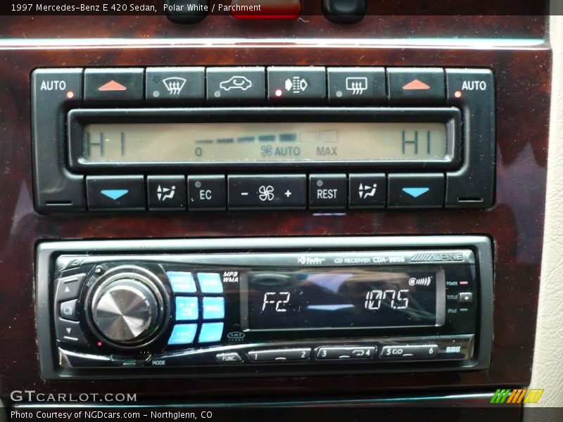 Polar White / Parchment 1997 Mercedes-Benz E 420 Sedan