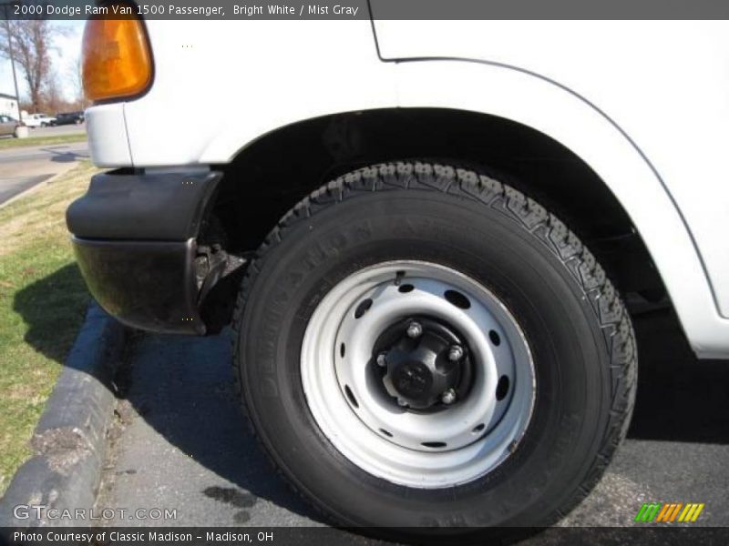 Bright White / Mist Gray 2000 Dodge Ram Van 1500 Passenger