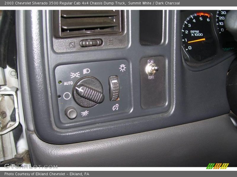 Summit White / Dark Charcoal 2003 Chevrolet Silverado 3500 Regular Cab 4x4 Chassis Dump Truck