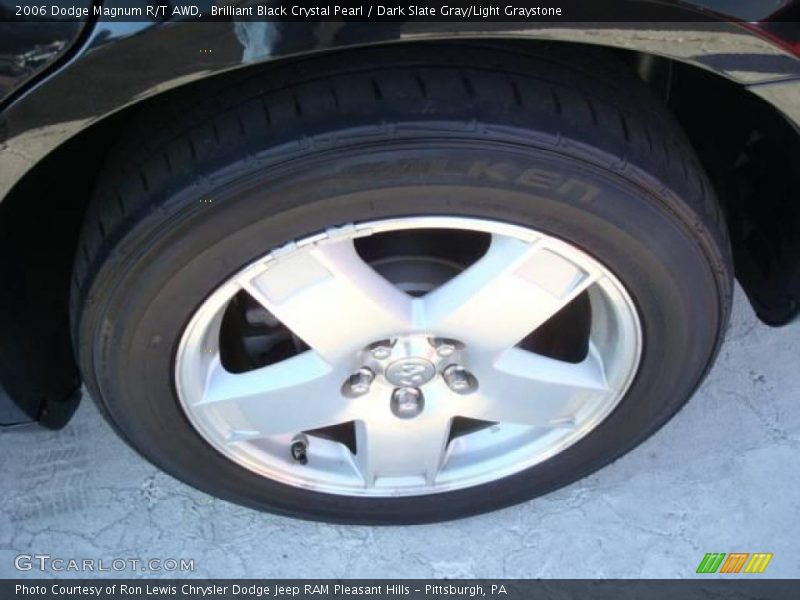 Brilliant Black Crystal Pearl / Dark Slate Gray/Light Graystone 2006 Dodge Magnum R/T AWD