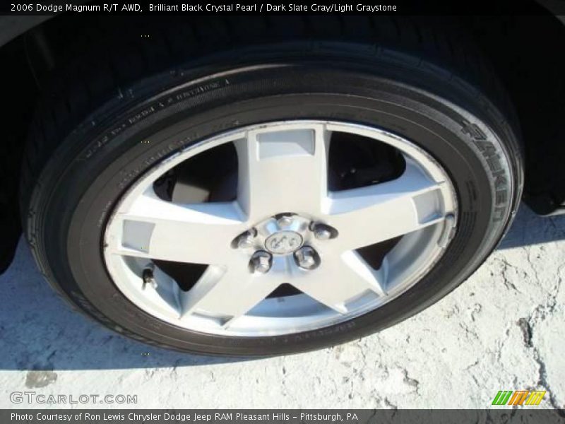 Brilliant Black Crystal Pearl / Dark Slate Gray/Light Graystone 2006 Dodge Magnum R/T AWD