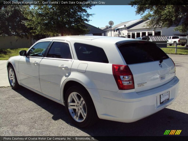 Cool Vanilla / Dark Slate Gray/Light Slate Gray 2006 Dodge Magnum SXT