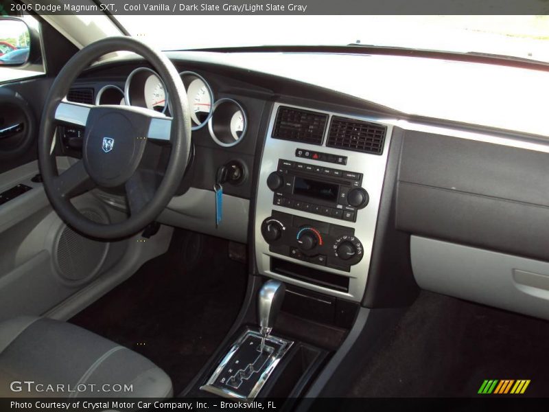 Cool Vanilla / Dark Slate Gray/Light Slate Gray 2006 Dodge Magnum SXT