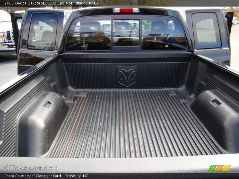 Black / Khaki 2005 Dodge Dakota SLT Club Cab 4x4