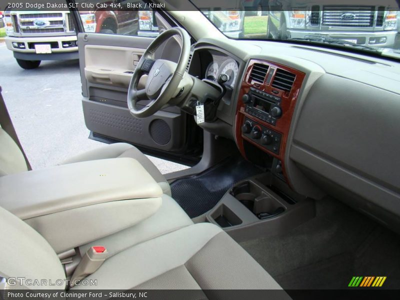 Black / Khaki 2005 Dodge Dakota SLT Club Cab 4x4