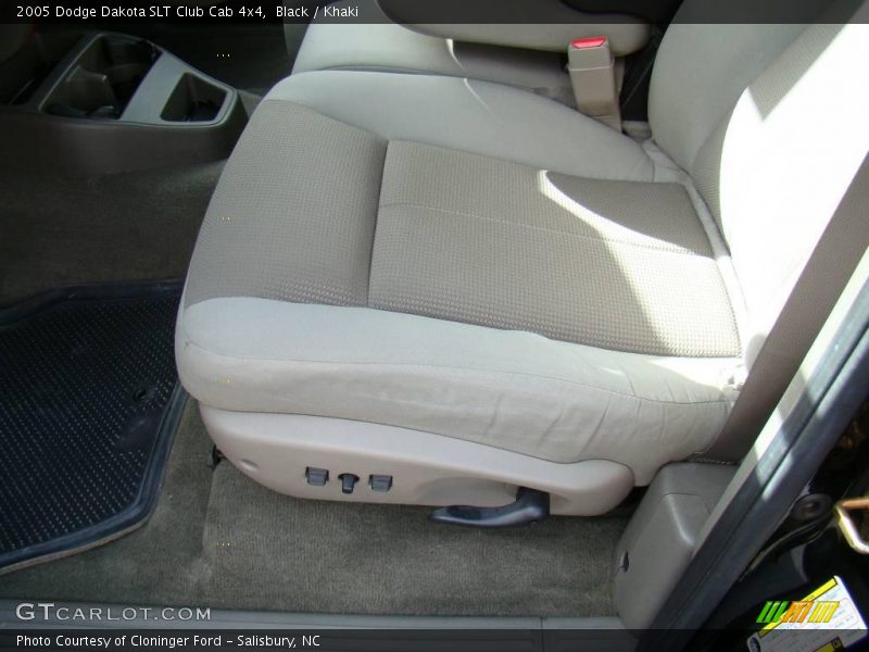 Black / Khaki 2005 Dodge Dakota SLT Club Cab 4x4