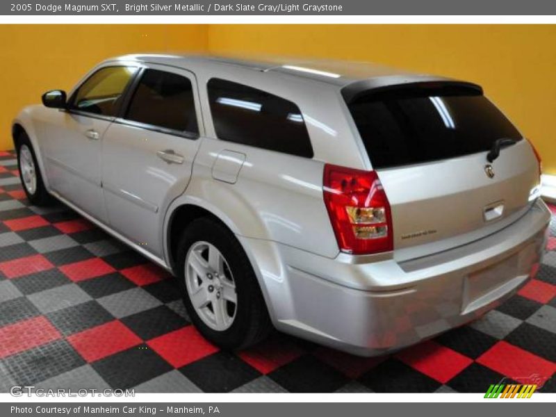 Bright Silver Metallic / Dark Slate Gray/Light Graystone 2005 Dodge Magnum SXT