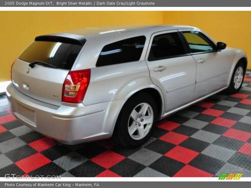 Bright Silver Metallic / Dark Slate Gray/Light Graystone 2005 Dodge Magnum SXT