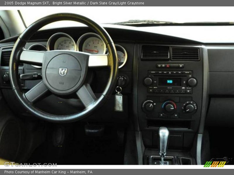 Bright Silver Metallic / Dark Slate Gray/Light Graystone 2005 Dodge Magnum SXT