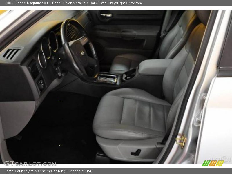Bright Silver Metallic / Dark Slate Gray/Light Graystone 2005 Dodge Magnum SXT
