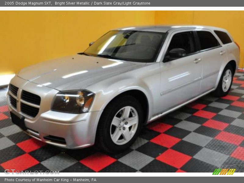 Bright Silver Metallic / Dark Slate Gray/Light Graystone 2005 Dodge Magnum SXT