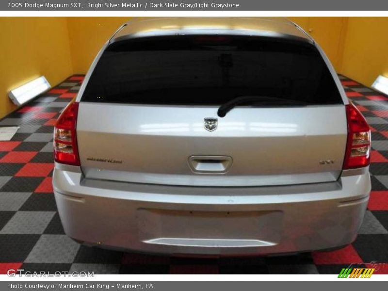Bright Silver Metallic / Dark Slate Gray/Light Graystone 2005 Dodge Magnum SXT