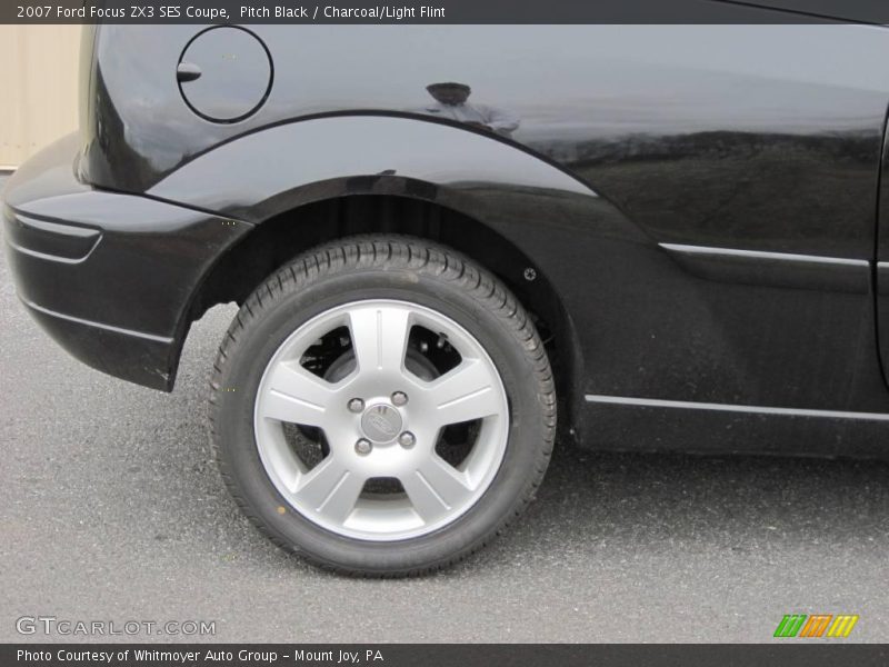 Pitch Black / Charcoal/Light Flint 2007 Ford Focus ZX3 SES Coupe