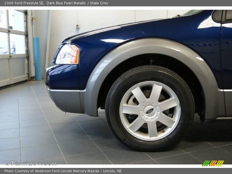 Dark Blue Pearl Metallic / Shale Grey 2006 Ford Freestyle SE
