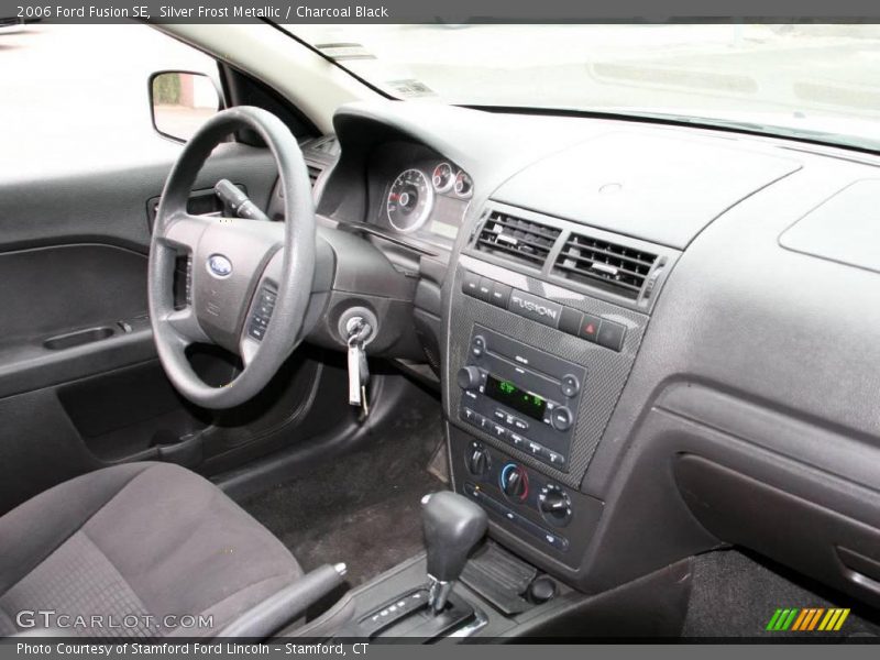 Silver Frost Metallic / Charcoal Black 2006 Ford Fusion SE