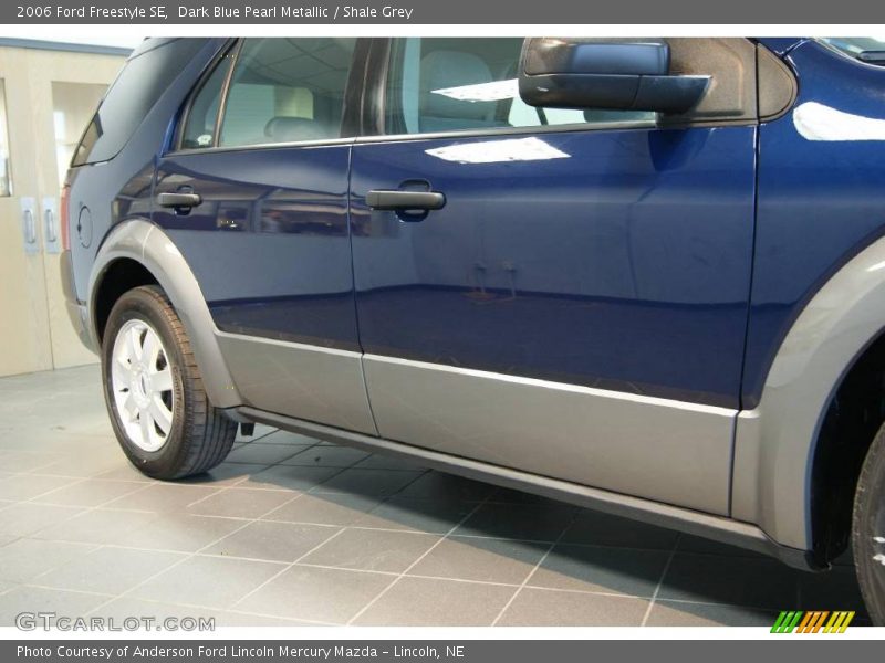Dark Blue Pearl Metallic / Shale Grey 2006 Ford Freestyle SE