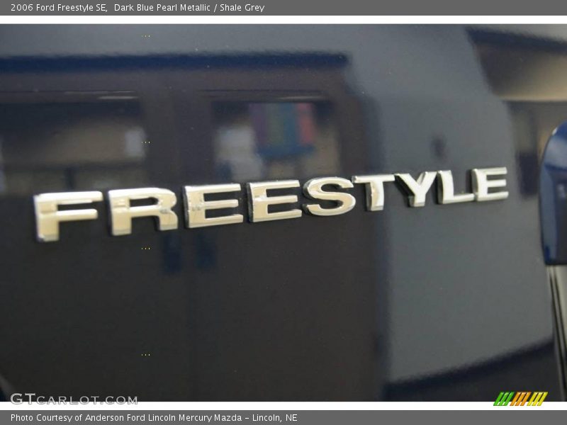 Dark Blue Pearl Metallic / Shale Grey 2006 Ford Freestyle SE