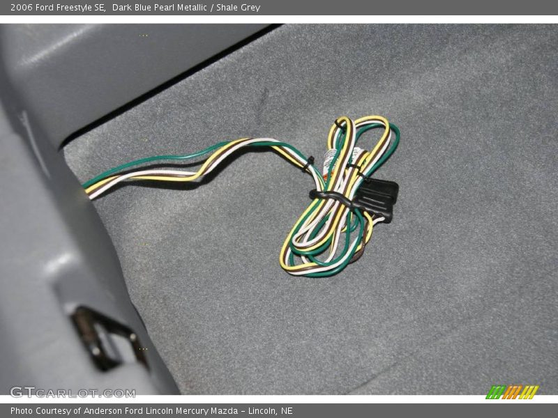 Dark Blue Pearl Metallic / Shale Grey 2006 Ford Freestyle SE