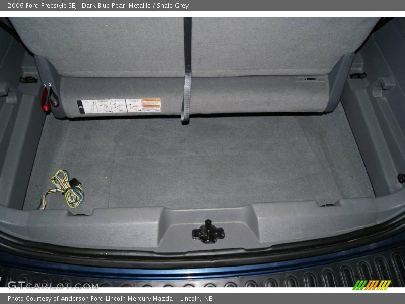 Dark Blue Pearl Metallic / Shale Grey 2006 Ford Freestyle SE