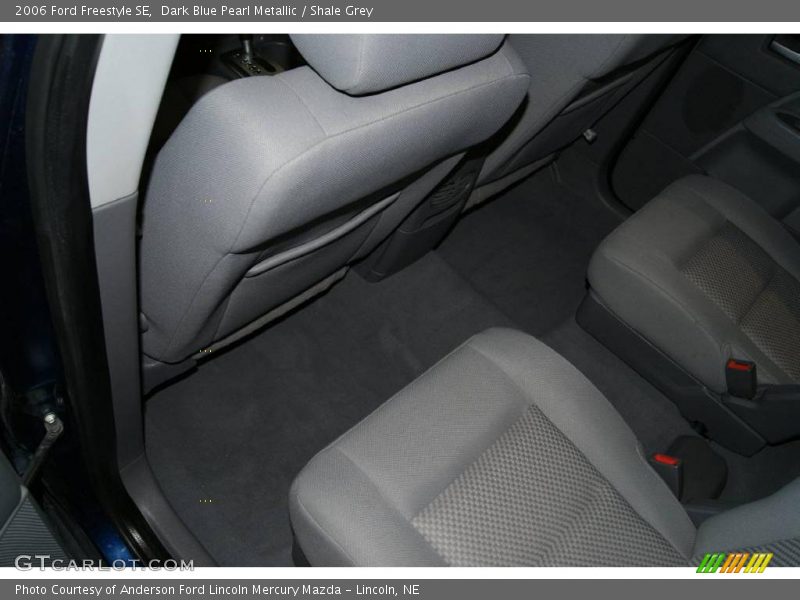 Dark Blue Pearl Metallic / Shale Grey 2006 Ford Freestyle SE
