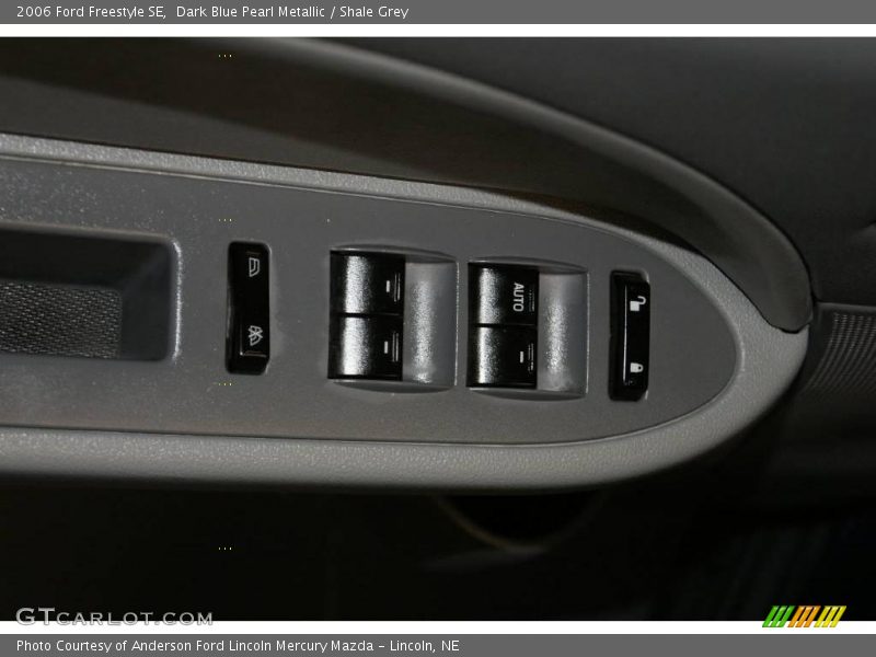 Dark Blue Pearl Metallic / Shale Grey 2006 Ford Freestyle SE