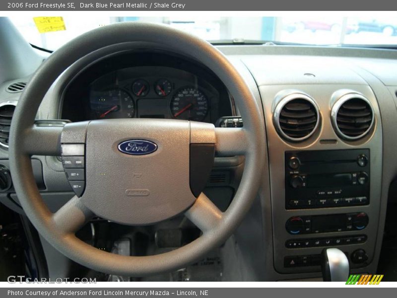 Dark Blue Pearl Metallic / Shale Grey 2006 Ford Freestyle SE