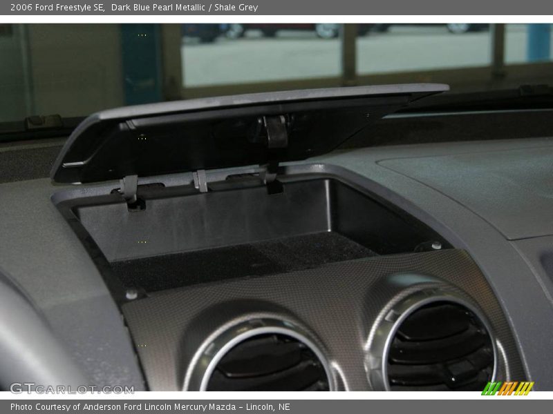 Dark Blue Pearl Metallic / Shale Grey 2006 Ford Freestyle SE