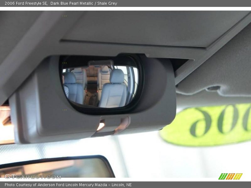 Dark Blue Pearl Metallic / Shale Grey 2006 Ford Freestyle SE