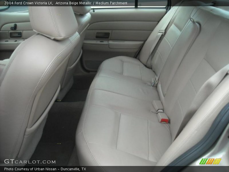 Arizona Beige Metallic / Medium Parchment 2004 Ford Crown Victoria LX