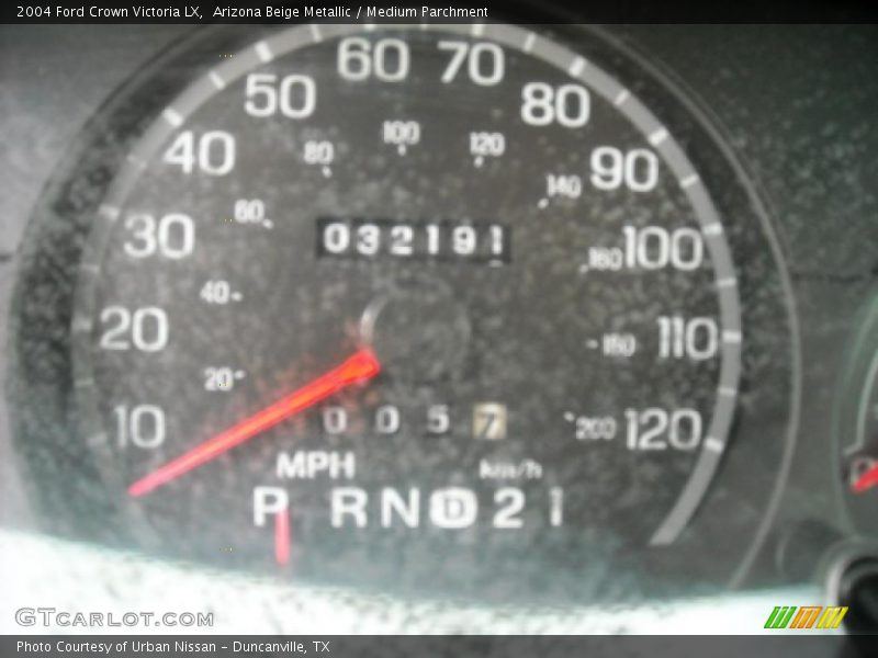 Arizona Beige Metallic / Medium Parchment 2004 Ford Crown Victoria LX