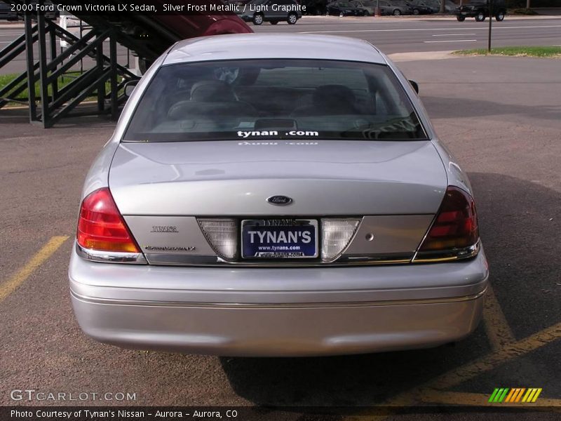 Silver Frost Metallic / Light Graphite 2000 Ford Crown Victoria LX Sedan