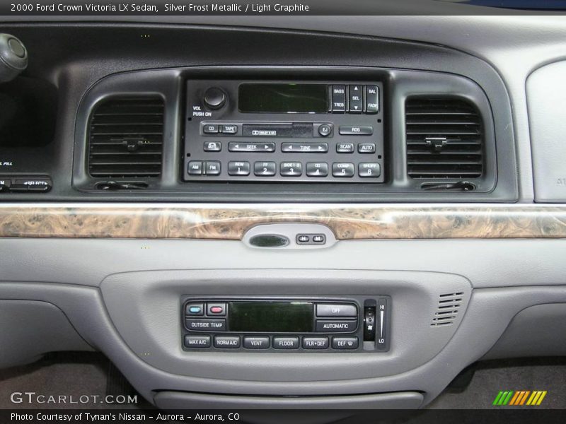 Silver Frost Metallic / Light Graphite 2000 Ford Crown Victoria LX Sedan