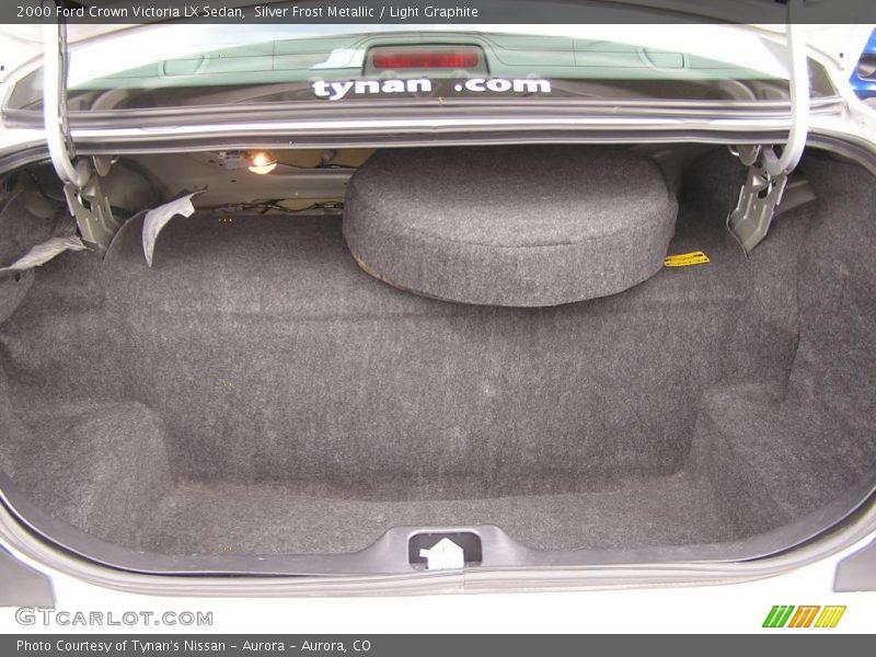 Silver Frost Metallic / Light Graphite 2000 Ford Crown Victoria LX Sedan