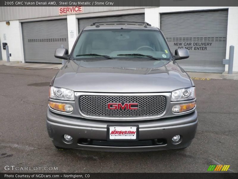 Steel Gray Metallic / Stone Gray 2005 GMC Yukon Denali AWD