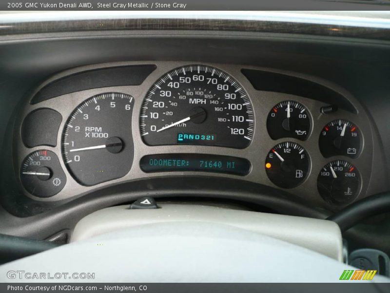 Steel Gray Metallic / Stone Gray 2005 GMC Yukon Denali AWD