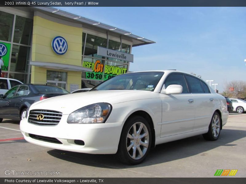 Ivory Pearl / Willow 2003 Infiniti Q 45 Luxury Sedan