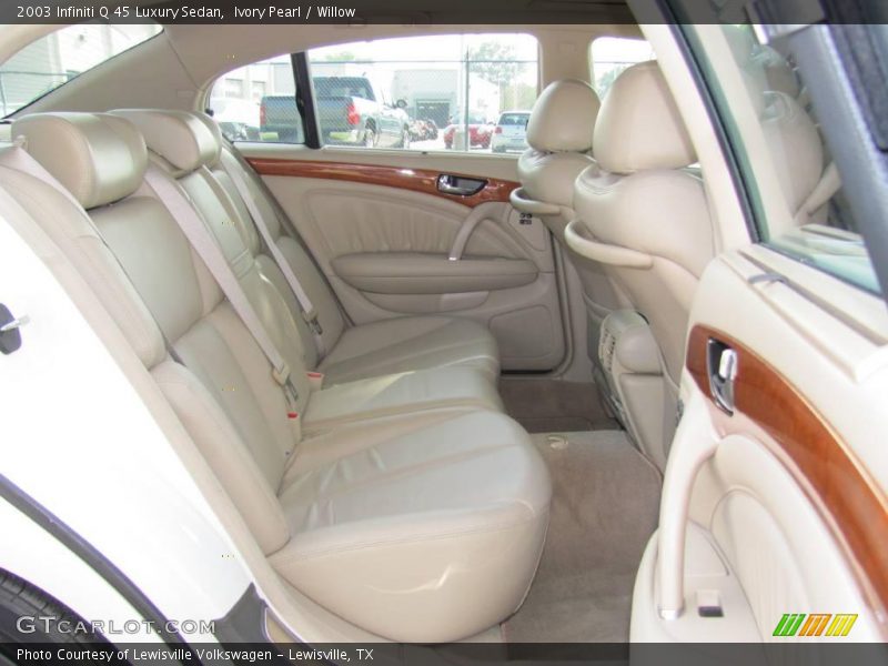 Ivory Pearl / Willow 2003 Infiniti Q 45 Luxury Sedan
