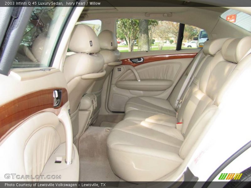 Ivory Pearl / Willow 2003 Infiniti Q 45 Luxury Sedan