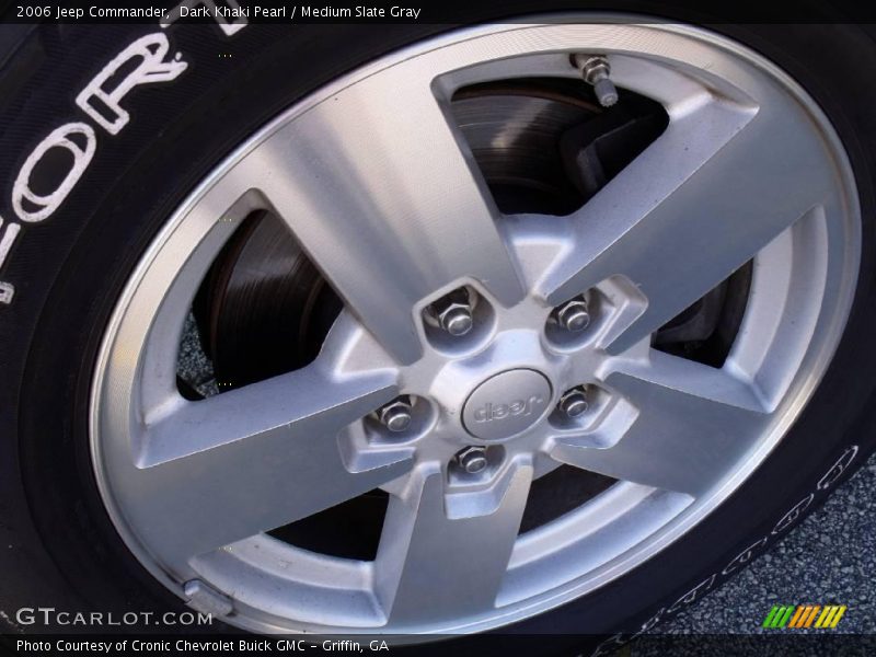 Dark Khaki Pearl / Medium Slate Gray 2006 Jeep Commander