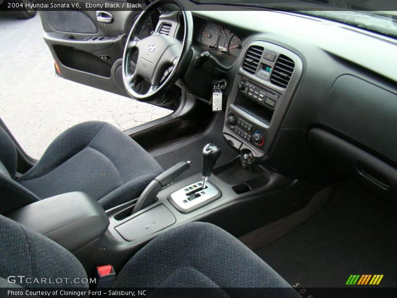 Ebony Black / Black 2004 Hyundai Sonata V6