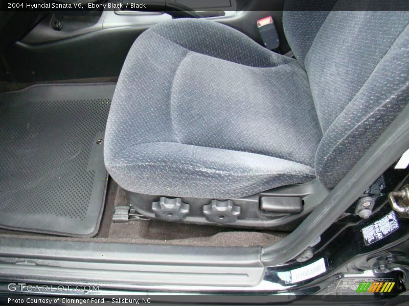 Ebony Black / Black 2004 Hyundai Sonata V6