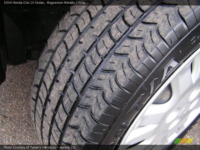 Magnesium Metallic / Gray 2004 Honda Civic LX Sedan