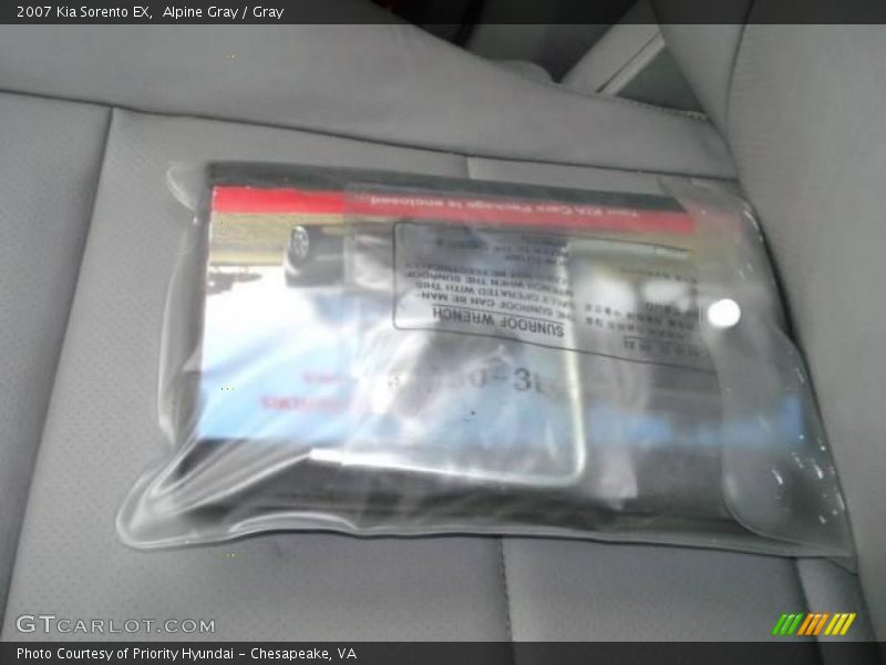 Alpine Gray / Gray 2007 Kia Sorento EX