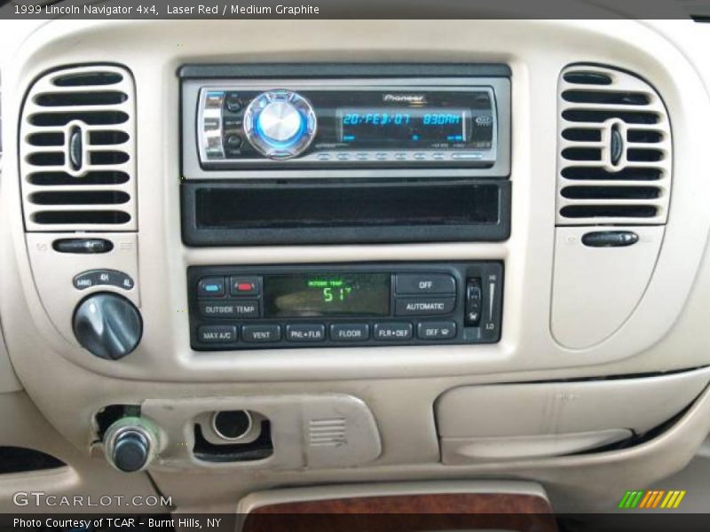 Laser Red / Medium Graphite 1999 Lincoln Navigator 4x4